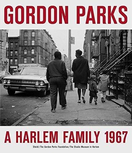 Gordon Parks - A Harlem Family